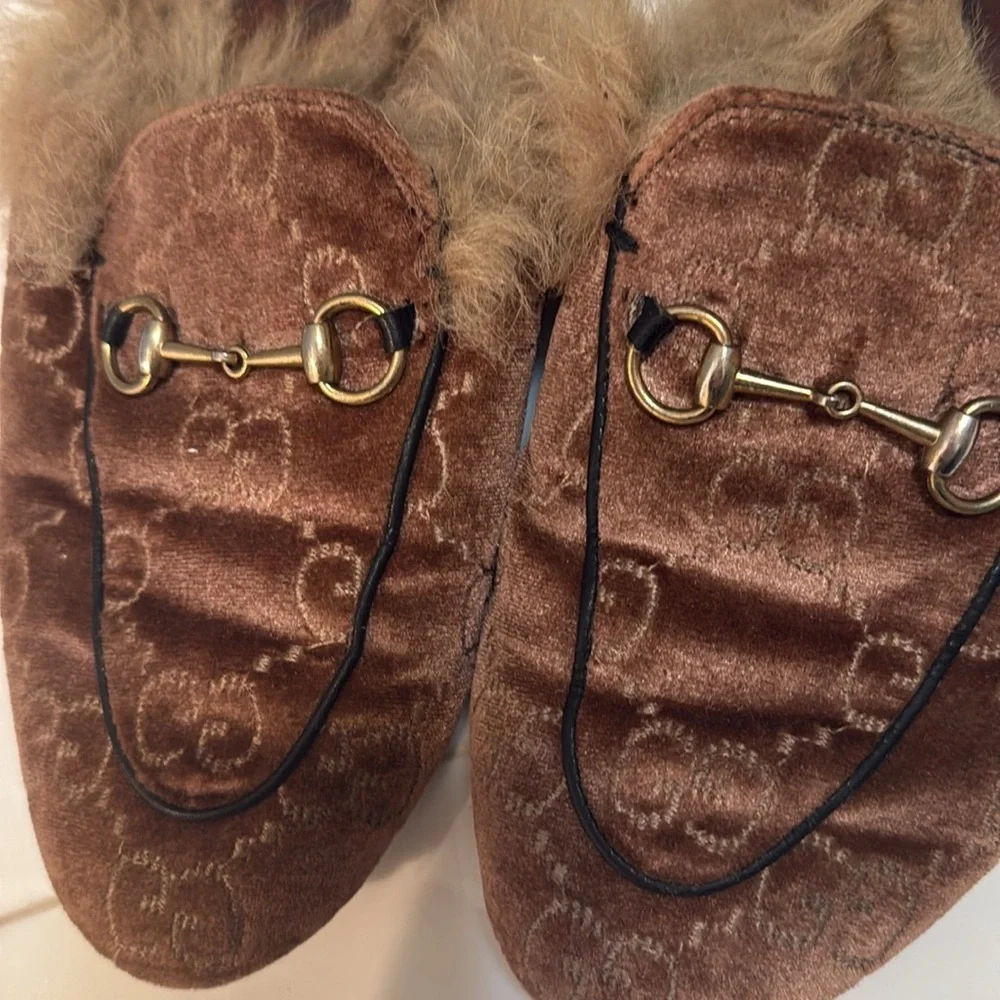 Gucci Tan Velvet Fur-Lined Mules - Picture 3 of 4